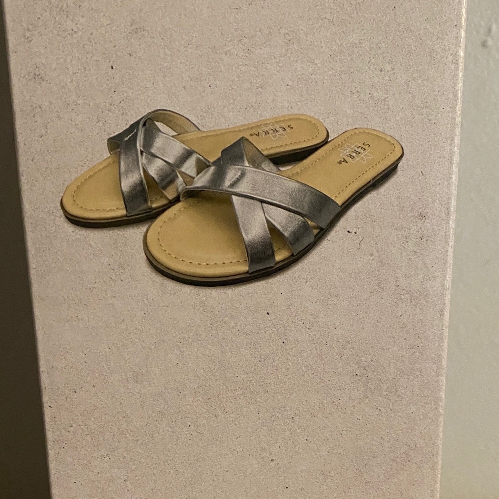 3/&20 Slide sandals